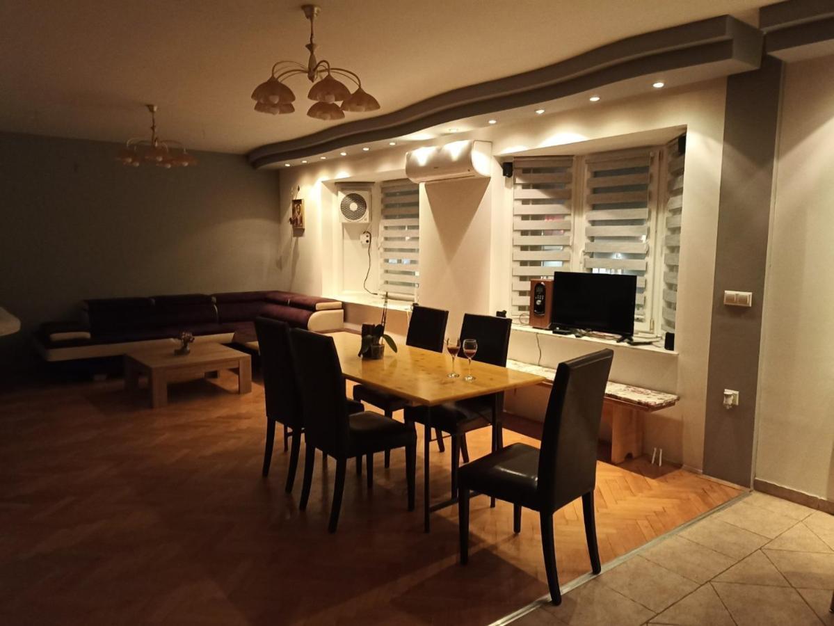 Royal Apartmani Bosanski Samac المظهر الخارجي الصورة