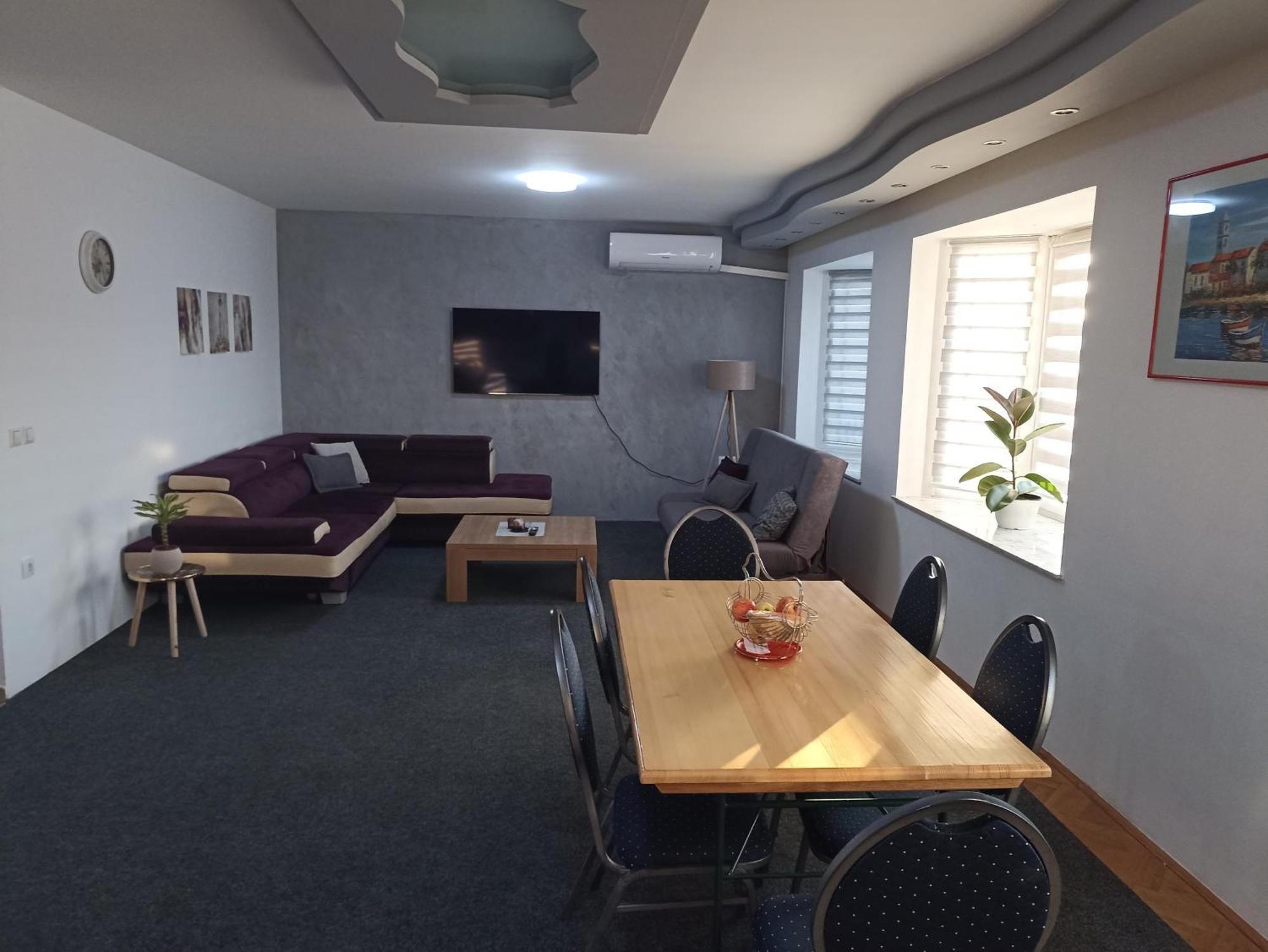 Royal Apartmani Bosanski Samac المظهر الخارجي الصورة